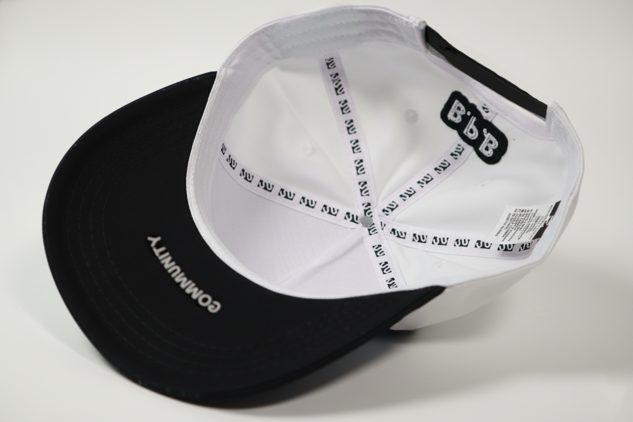 Gorra Blanco y Negro con Logo Bordado 3D Lateral | Edición Premium | Stylacho