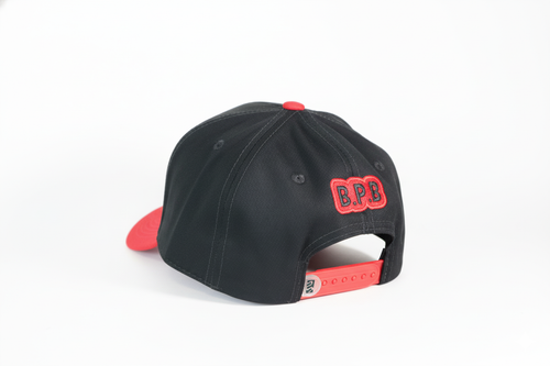 Gorra Negra con Visera Roja y Logo Bordado 3D | Edición Premium | Stylacho