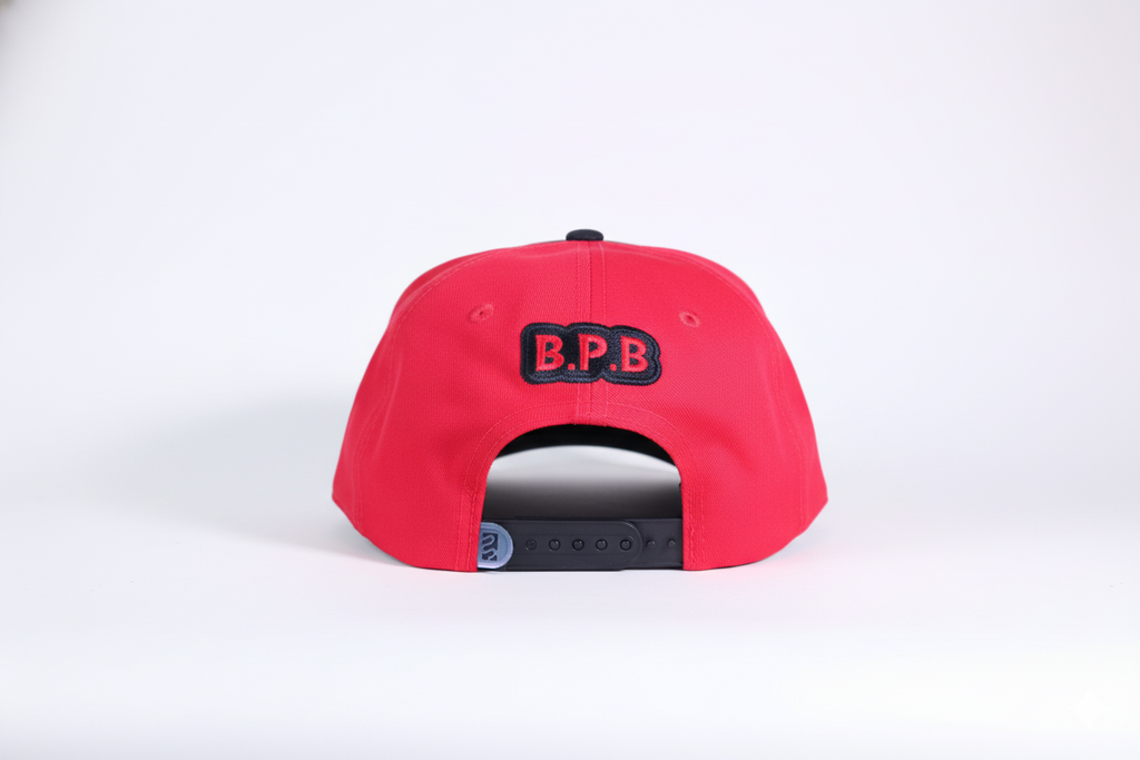 Gorra Roja con Visera Negra y Logo Bordado | Edición Premium | Stylacho